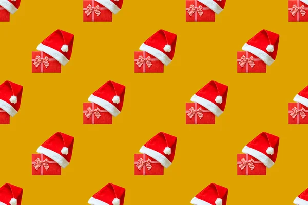 Seamless Pattern Christmas Santa Claus Hat Worn Red Gift Trendy — Stock Photo, Image