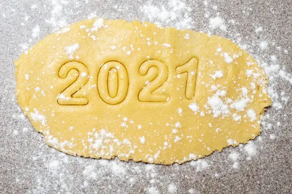 Yellow Dough Sprinkled Flour Powdered Sugar Top Numbers 2021 Carved — Φωτογραφία Αρχείου