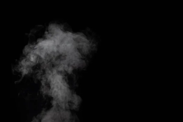 Понял дым на тёмном фоне. Абстрактный фон, элемент дизайна, для наложения на фотографии — стоковое фото