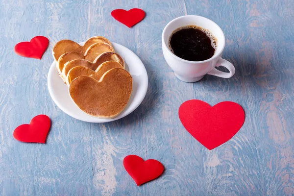 Homemade Pancakes Shape Heart White Plate Mug Coffee Cocoa Blue — Stock Photo, Image