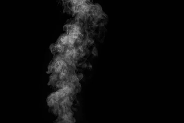 Fumez des fragments sur fond noir. Fond abstrait, élément de conception, pour superposition sur les images — Photo