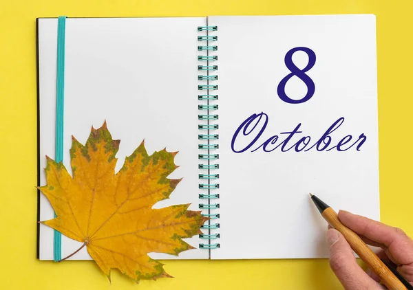 Octavo Día Octubre Mano Escribiendo Fecha Octubre Cuaderno Abierto Con — Foto de Stock