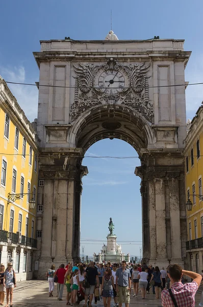 Arch på commerce square i Lissabon, portugal — Stockfoto
