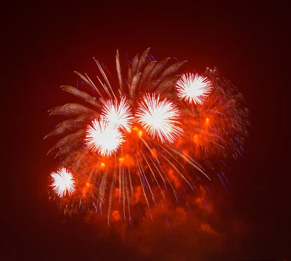 The evening fireworks in the sky in honor of celebration of Victory Day — Stock Photo, Image