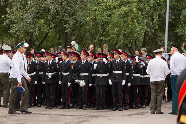 Moscou, Rússia - 1 de setembro de 2015: Desfile no dia 1 de setembro no Primeiro Corpo de Cadetes de Moscou — Fotografia de Stock