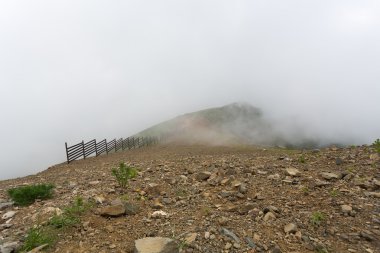 Yaz aylarında dağ manzara gün Krasnaya Polyana Rosa Khutor