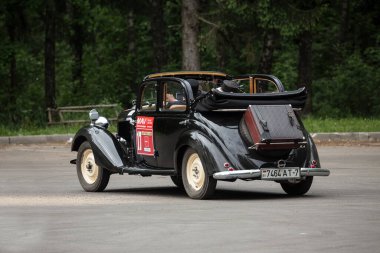 Minsk, Belarus, 11.06.2017. Siyah MercedesBenz170DS koleksiyonu.