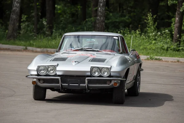 Мінськ Білорусь 2017 Chevrolet Corvette Sting Ray Zr1 1965 — стокове фото