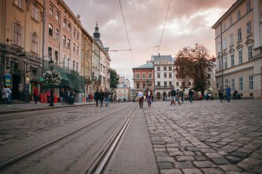 Lviv şehir günbatımı