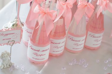 Düğün dekorasyon pembe renkler