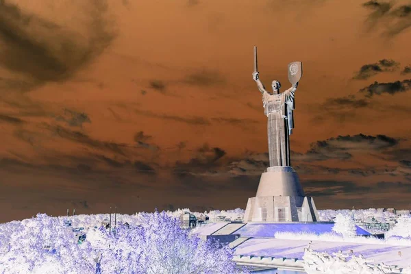 Famoso Monumento Patria Kiev Ucrania — Foto de Stock
