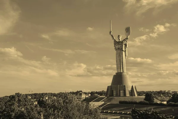 Berömda Motherland Monument Kiev Ukraina — Stockfoto