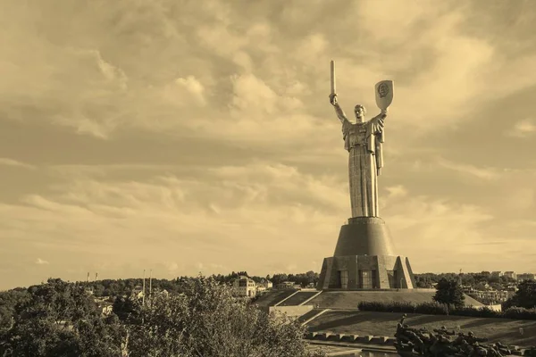 Berömda Motherland Monument Kiev Ukraina — Stockfoto