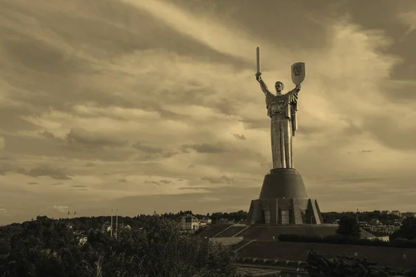 Berömda Motherland Monument Kiev Ukraina — Stockfoto