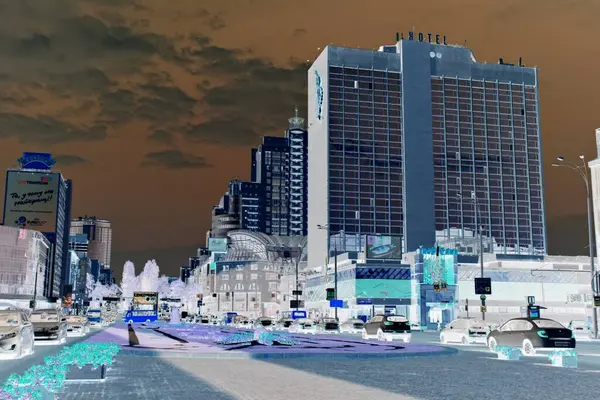  Kiev 'in sokaklarının, binalarının ve mimarisinin olumsuz imajı