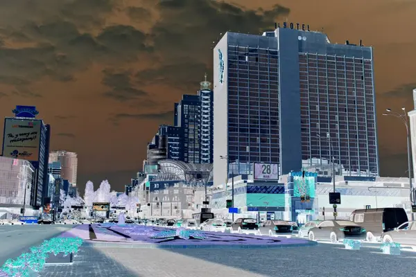  Kiev 'in sokaklarının, binalarının ve mimarisinin olumsuz imajı