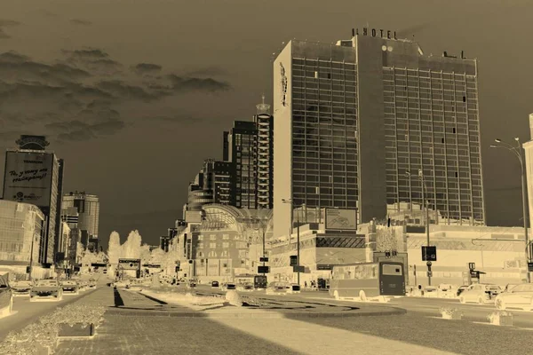  Kiev 'in sokaklarının, binalarının ve mimarisinin olumsuz imajı