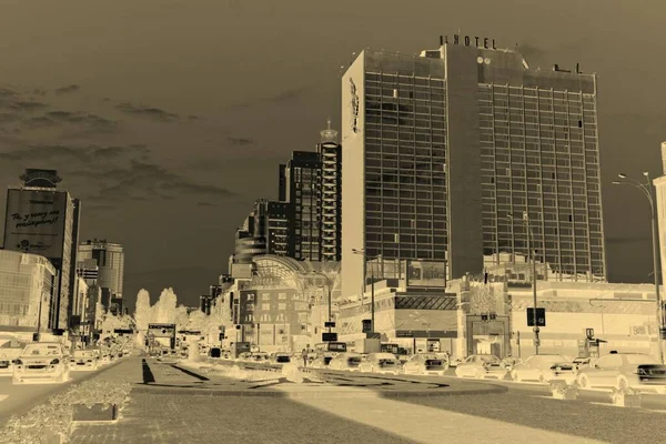  Kiev 'in sokaklarının, binalarının ve mimarisinin olumsuz imajı