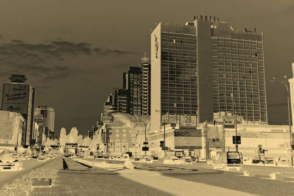  Kiev 'in sokaklarının, binalarının ve mimarisinin olumsuz imajı