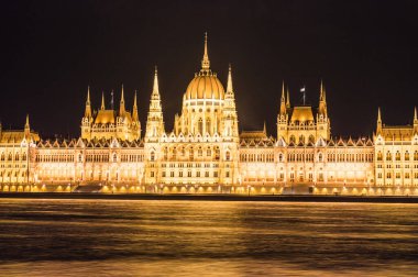 Budapeşte, Macaristan - 20 Mayıs 2013: Budapeşte Parlamento Binası