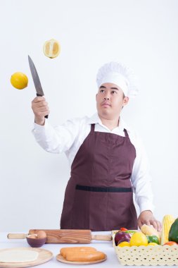 Şef kesme taze sebze havada