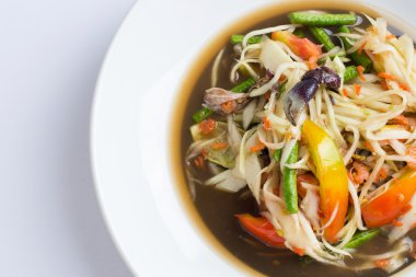 Yeşil papaya salatası