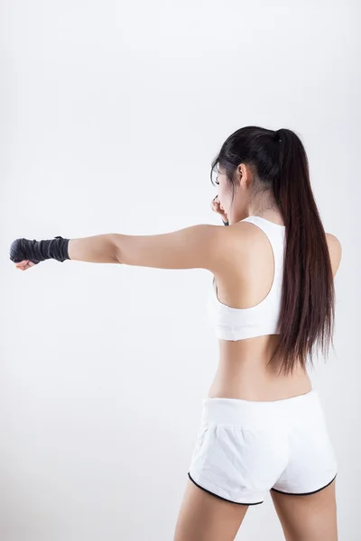 Boxning kvinna - vit bakgrund — Stockfoto