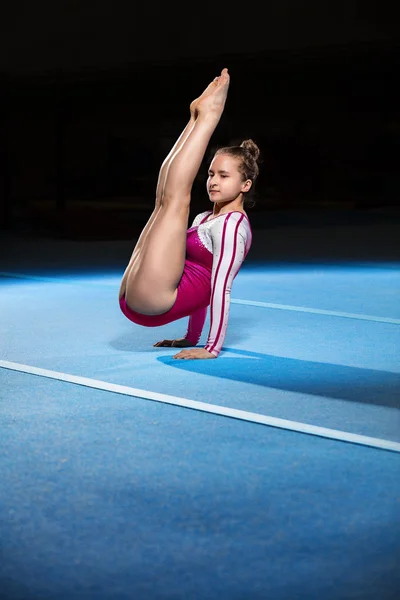 Portrait of young gymnasts competing in the stadium — Stock Photo, Image