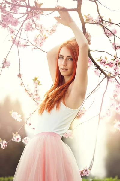 Sensual portrait of a spring woman — Stock Photo, Image