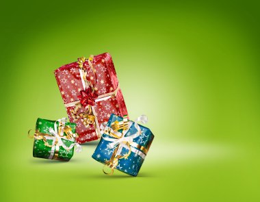 Renkli Noel hediye kutuları