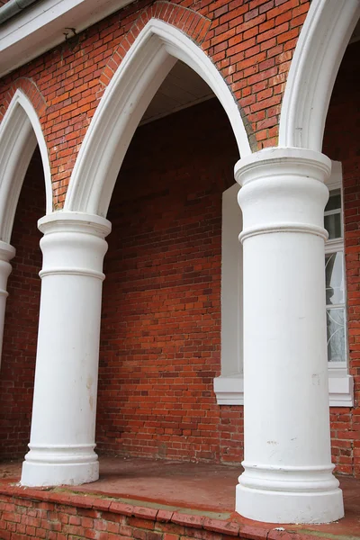 Columnata con arcos blancos — Foto de Stock