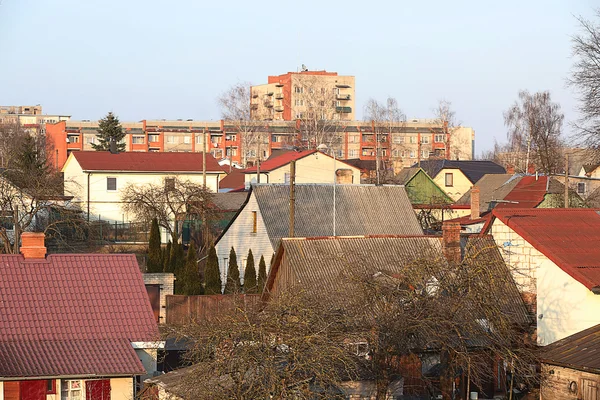 Верхня частина дахів будинків — стокове фото