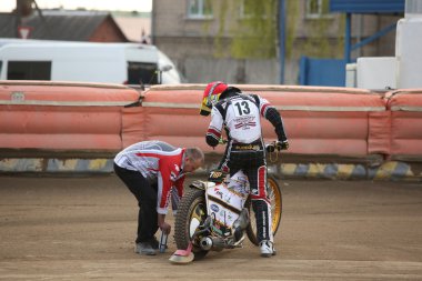 Mekaniği motosiklet hazırlamak