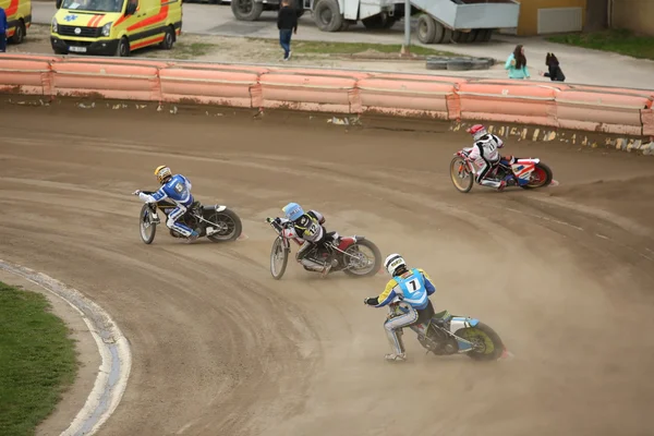 Speedway riders on the track — Stock Photo, Image