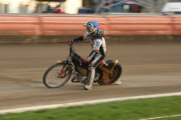 Speedway ryttare på spåret — Stockfoto