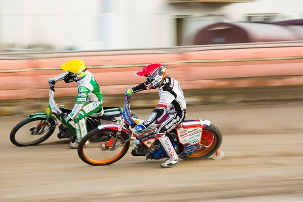 Speedway lovas, a pályán — Stock Fotó