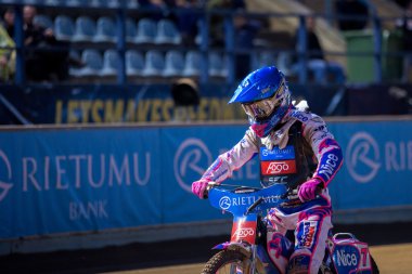 Grigorij Laguta başlamak için hazırlamak