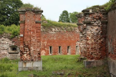 19. yüzyıldan kırmızı brivk binaların