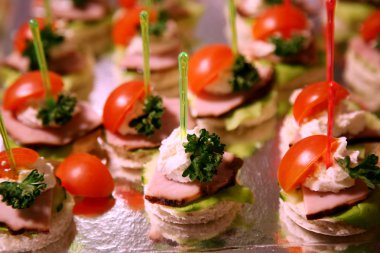 Şiş üzerinde snack