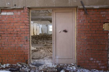 Bina eski ezilmiş Harabeleri