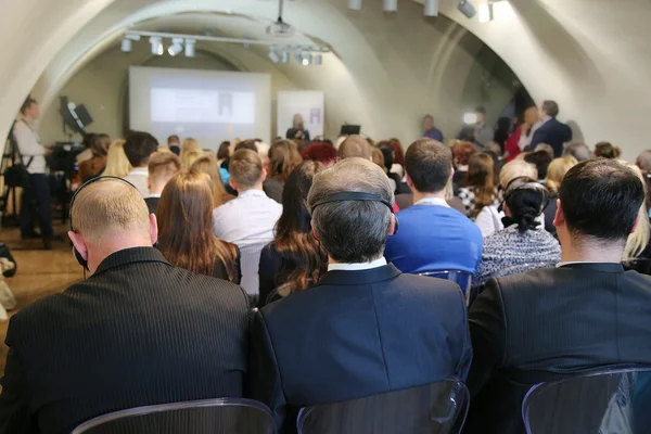 Personer i konferenssalen — Stockfoto