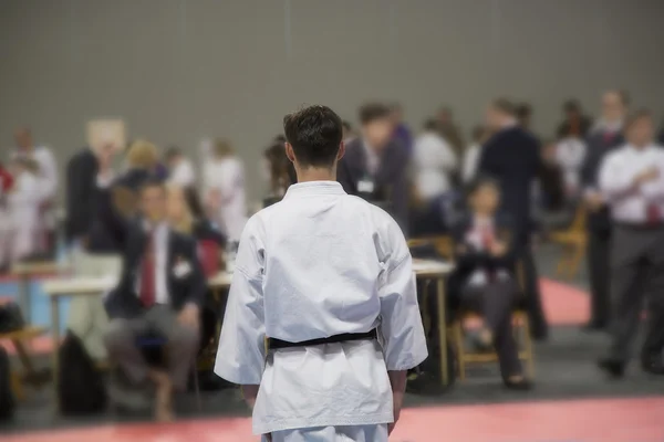 Karate ember vár decesion a bírák — Stock Fotó