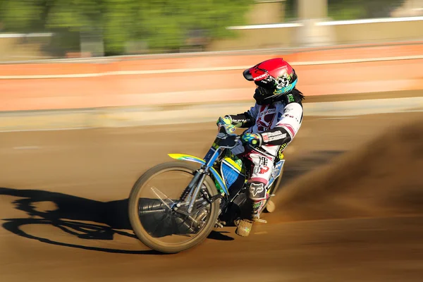 Speedway rider op het spoor — Stockfoto