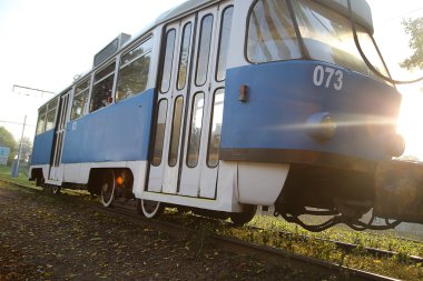 Tramvay. Mavi vagon