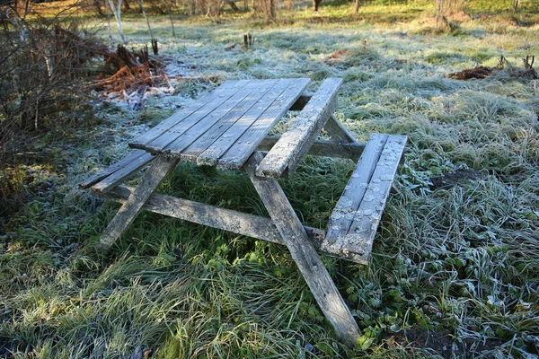 Tavolo in legno satinato — Foto Stock