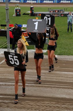 Sayı çizgisinde kızlarla