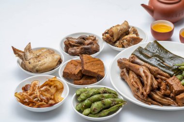 Lezzetli Asya yemeklerinin yakın görüntüsü