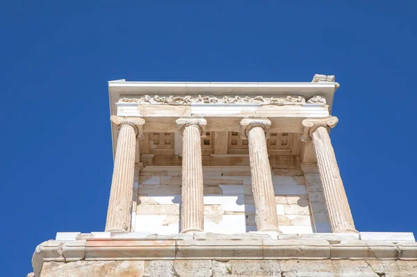 柱のある古代ギリシャ神殿の遺跡 — ストック写真