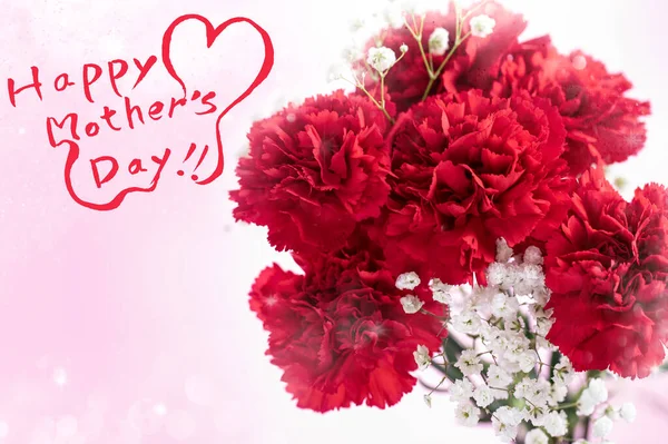 Поздравительная Открытка День Матери Красными Цветами — стоковое фото
