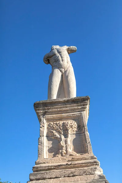 Ancient Stone Statue Blue Sky — Fotografia de Stock